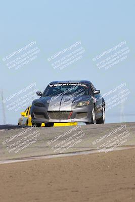 media/Oct-26-2025-CalClub SCCA (Sun) [[8ce1e69566]]/Group 2/Grapevine/